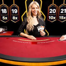 Special features and bonus mechanics in Phoenix Legend slot game