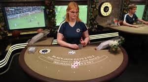 Roulette wheel and betting layout optimized for Bangladesh smartphone screens